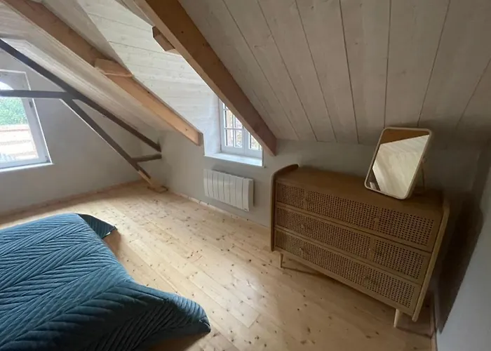 Vakantiehuis Les Roches D'etigues