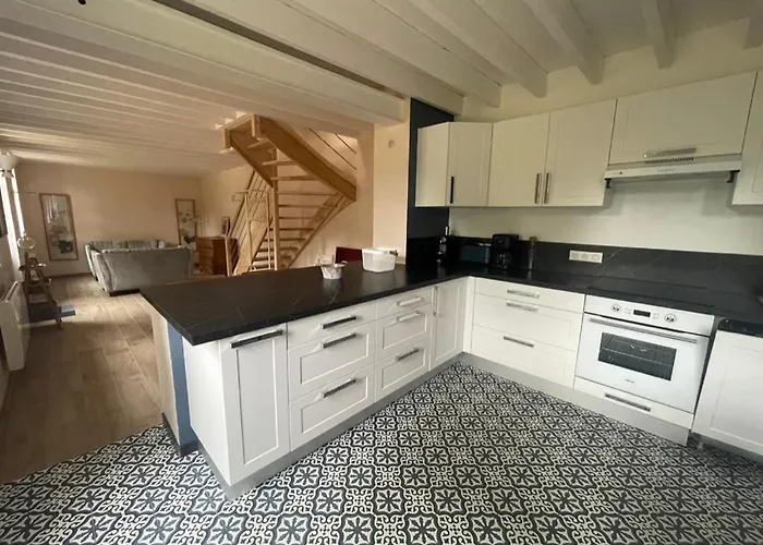 Vakantiehuis Les Roches D'etigues